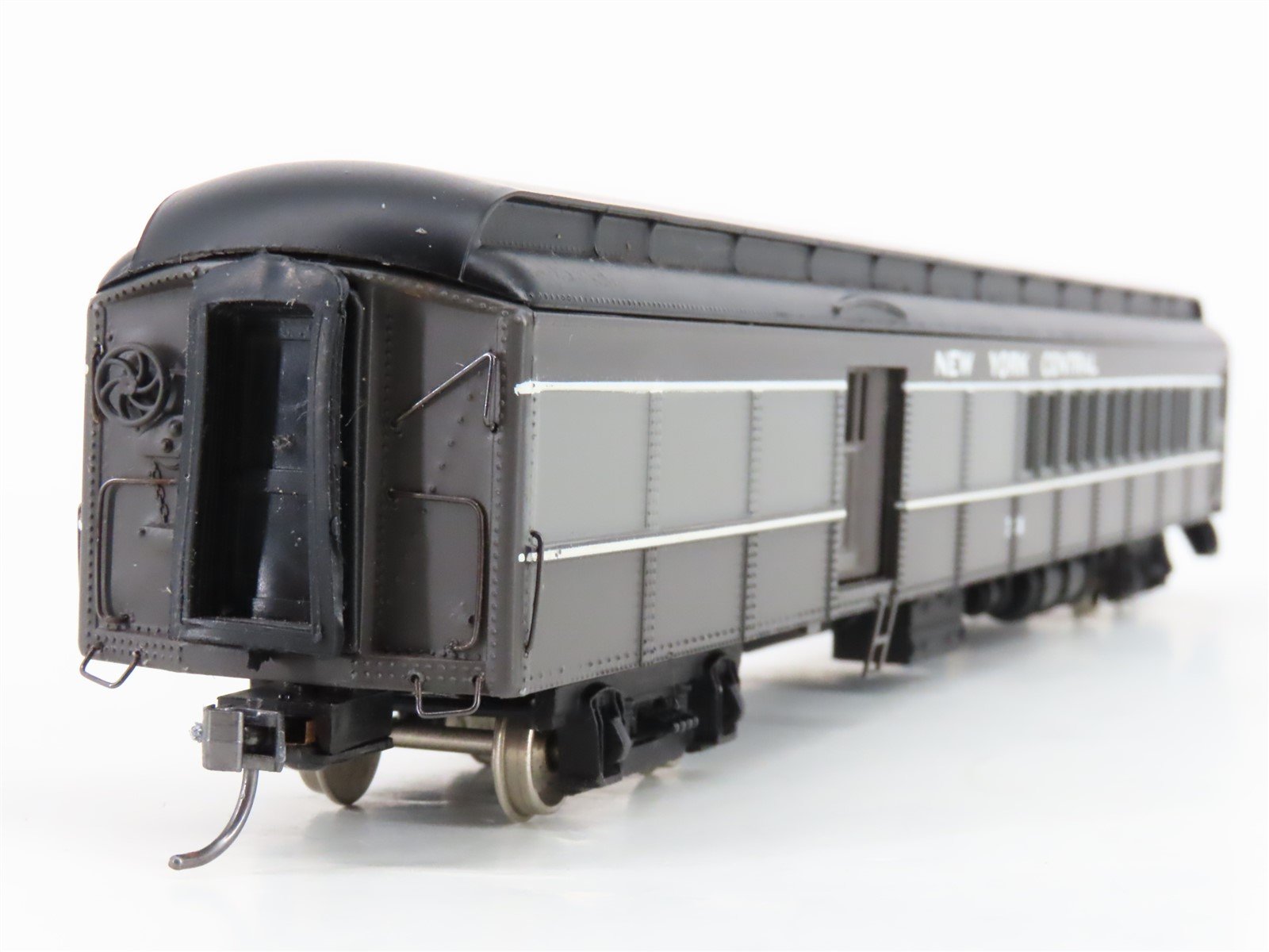 HO Scale Bachmann Spectrum 89101 NYC New York Central Combine Passenger #304