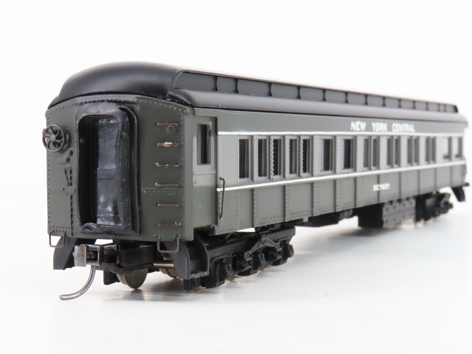 HO Bachmann Spectrum 89106 NYC New York Central Observation Passenger 