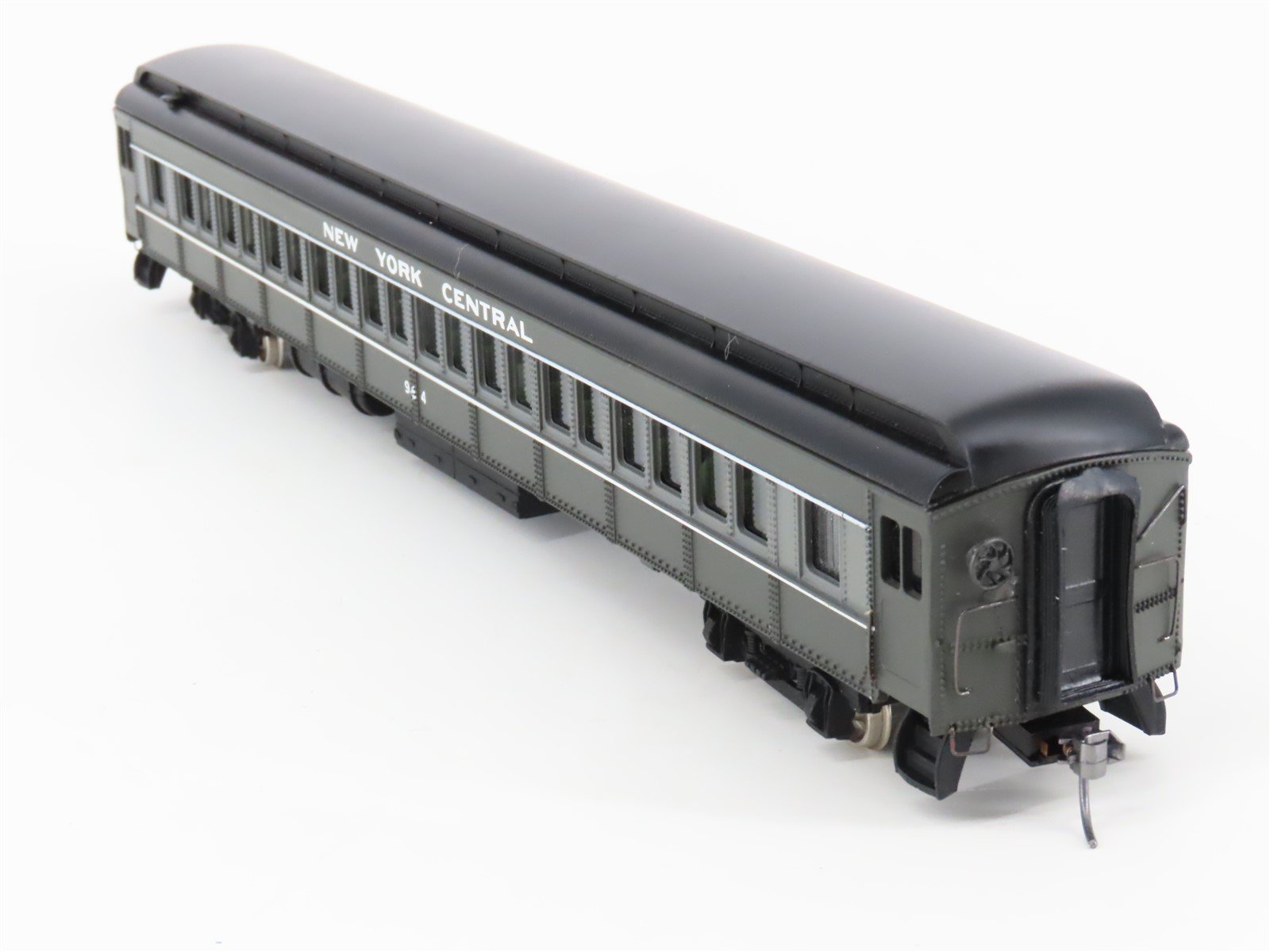 HO Scale Bachmann Spectrum 89105 NYC New York Central Coach Passenger #964