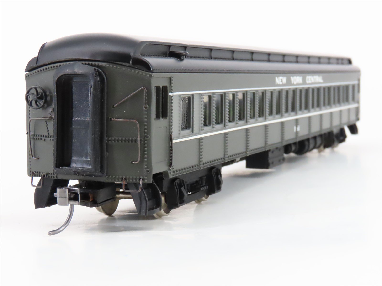 HO Scale Bachmann Spectrum 89105 NYC New York Central Coach Passenger #964