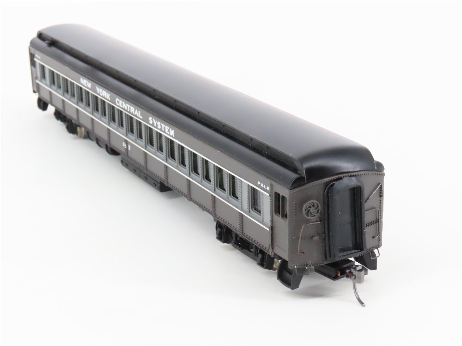 HO Bachmann Spectrum 89102 P&LE New York Central System Coach Passenger #412
