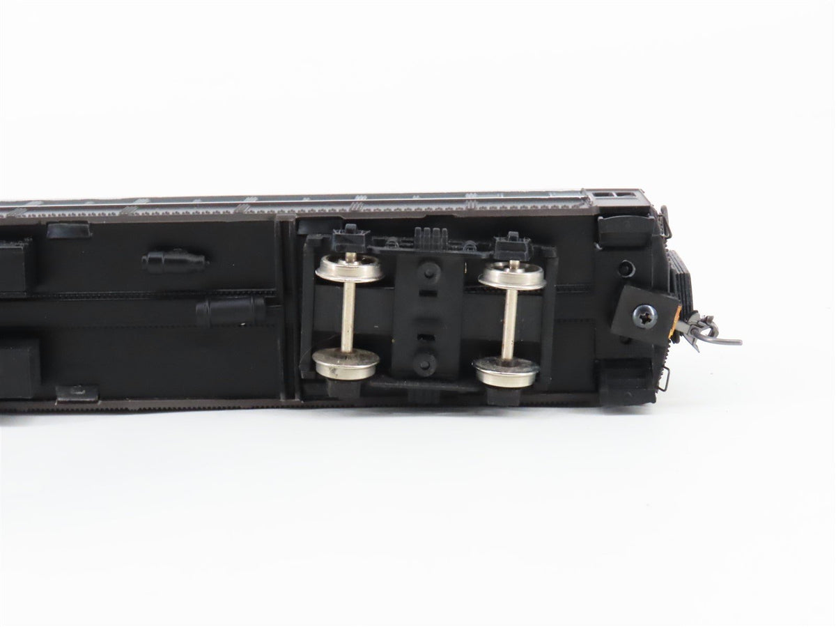 HO Bachmann Spectrum 89102 P&amp;LE New York Central System Coach Passenger #412