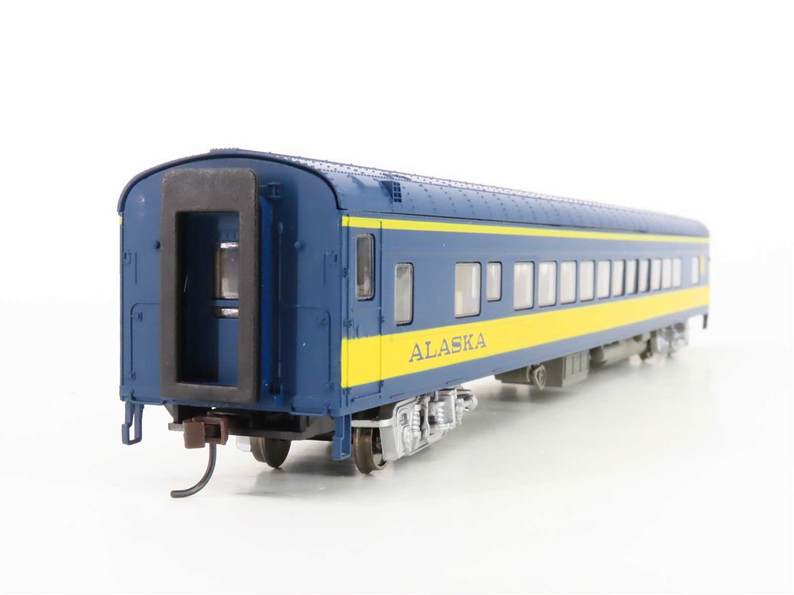 HO Scale Rivarossi RT600035 ARR Alaska Railroad Coach Passenger Car #203