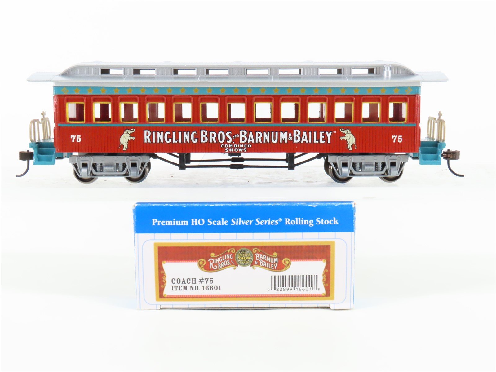 HO Bachmann Silver Series 16601 Ringling Bros Barnum & Bailey Coach Passenger 75