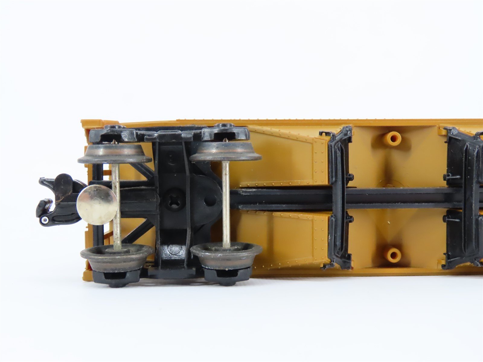 O Gauge 3-Rail K-Line Jif Peanut Butter 2-Bay Covered Hopper #101872