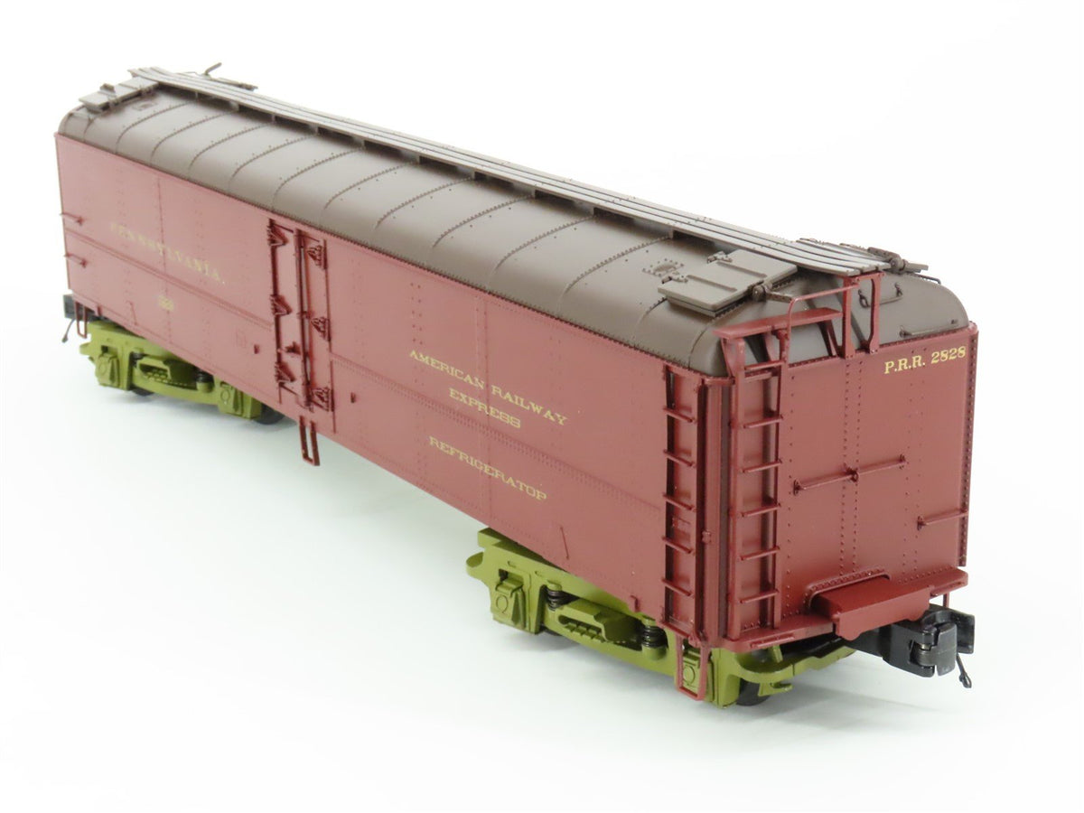 O Gauge 3-Rail MTH 20-94177 PRR Pennsylvania Railroad Express Reefer #2828.