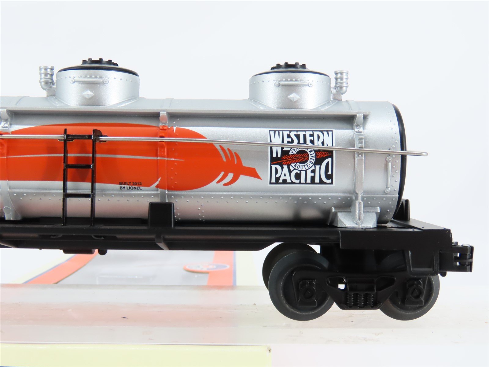 O Gauge 3-Rail Lionel 6-36177 WP Western Pacific Feather 3-Dome Tank Car #36177
