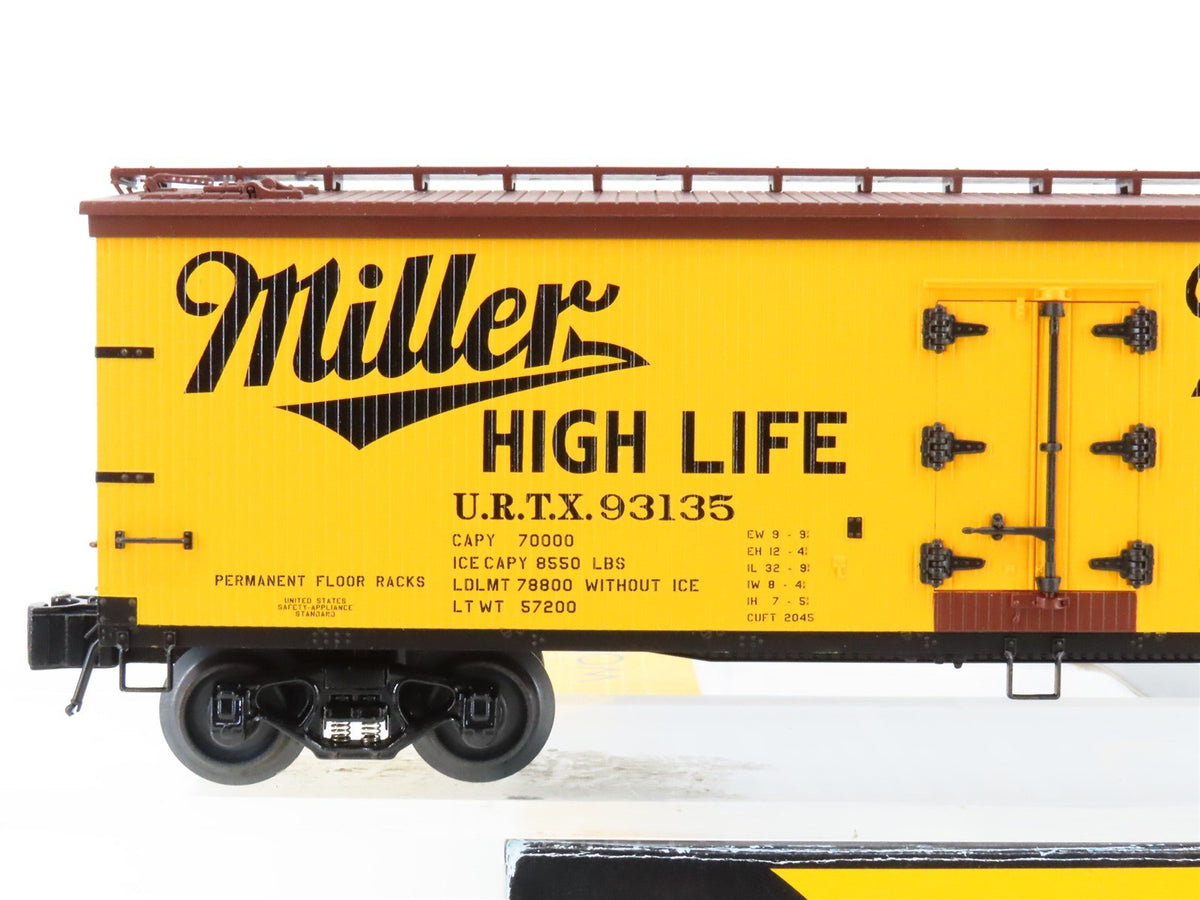 O Gauge 3-Rail K-Line K742-6404 URTX Miller High Life Reefer #93135 w/ Billboard