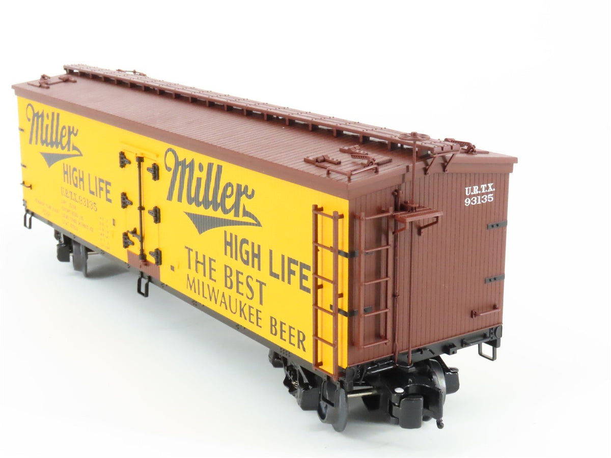 O Gauge 3-Rail K-Line K742-6404 URTX Miller High Life Reefer #93135 w/ Billboard