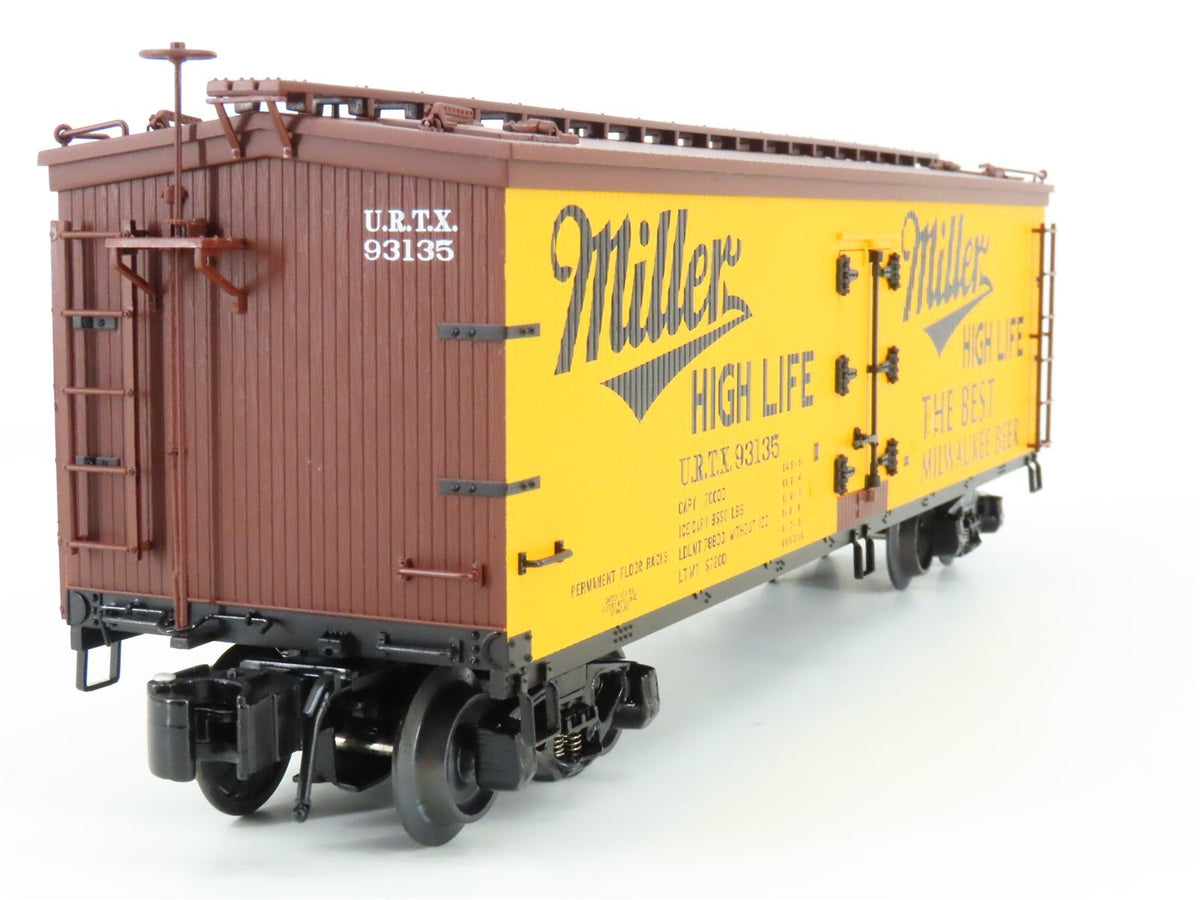 O Gauge 3-Rail K-Line K742-6404 URTX Miller High Life Reefer #93135 w/ Billboard