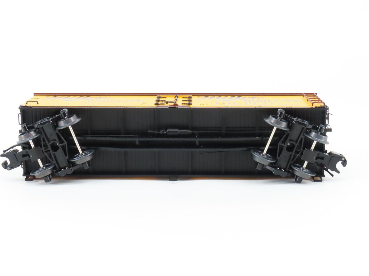 O Gauge 3-Rail K-Line K742-6404 URTX Miller High Life Reefer #93135 w/ Billboard