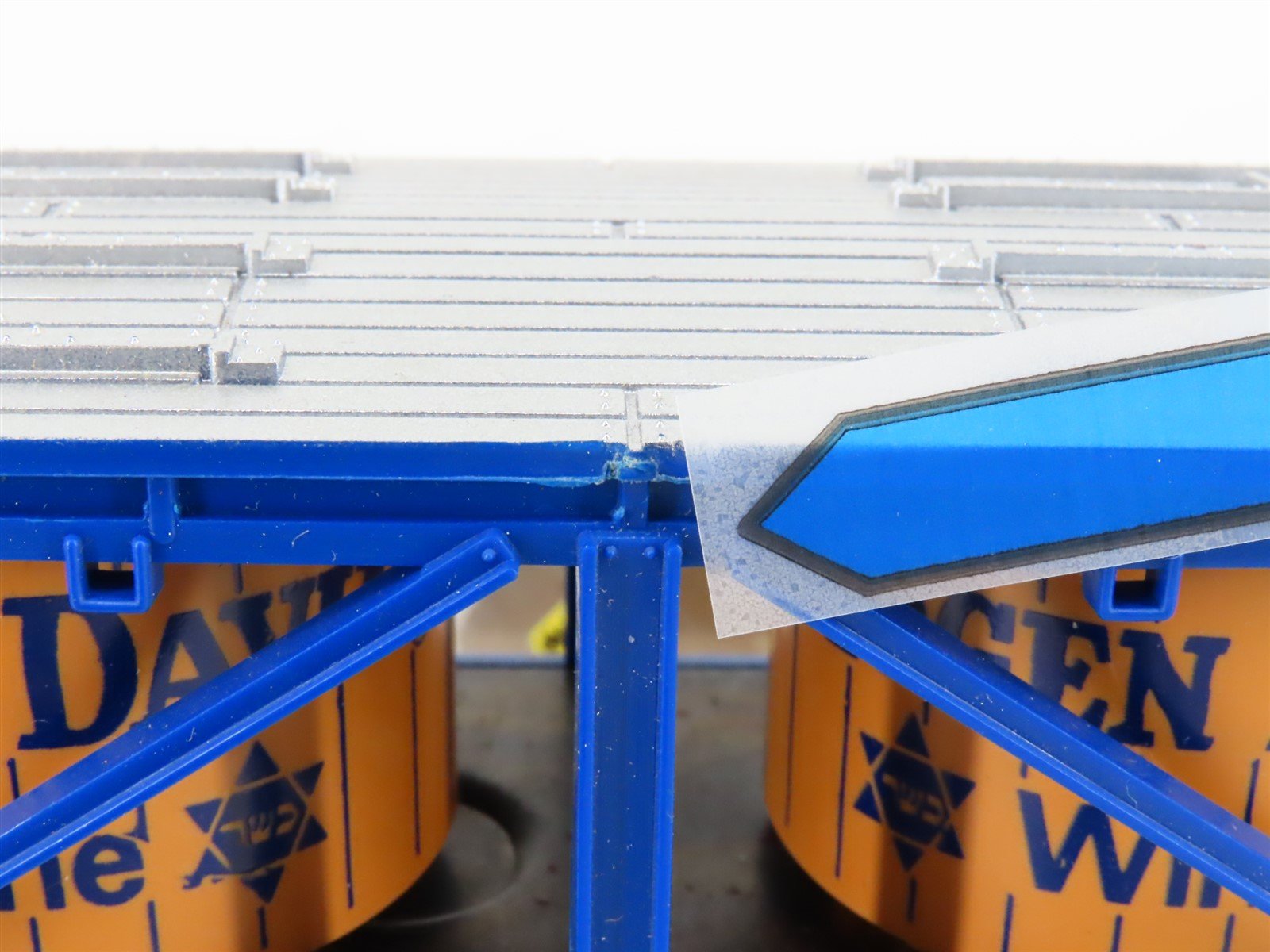 O Gauge 3-Rail Lionel 6-9146 MDWX Mogen David Wine Car #9146