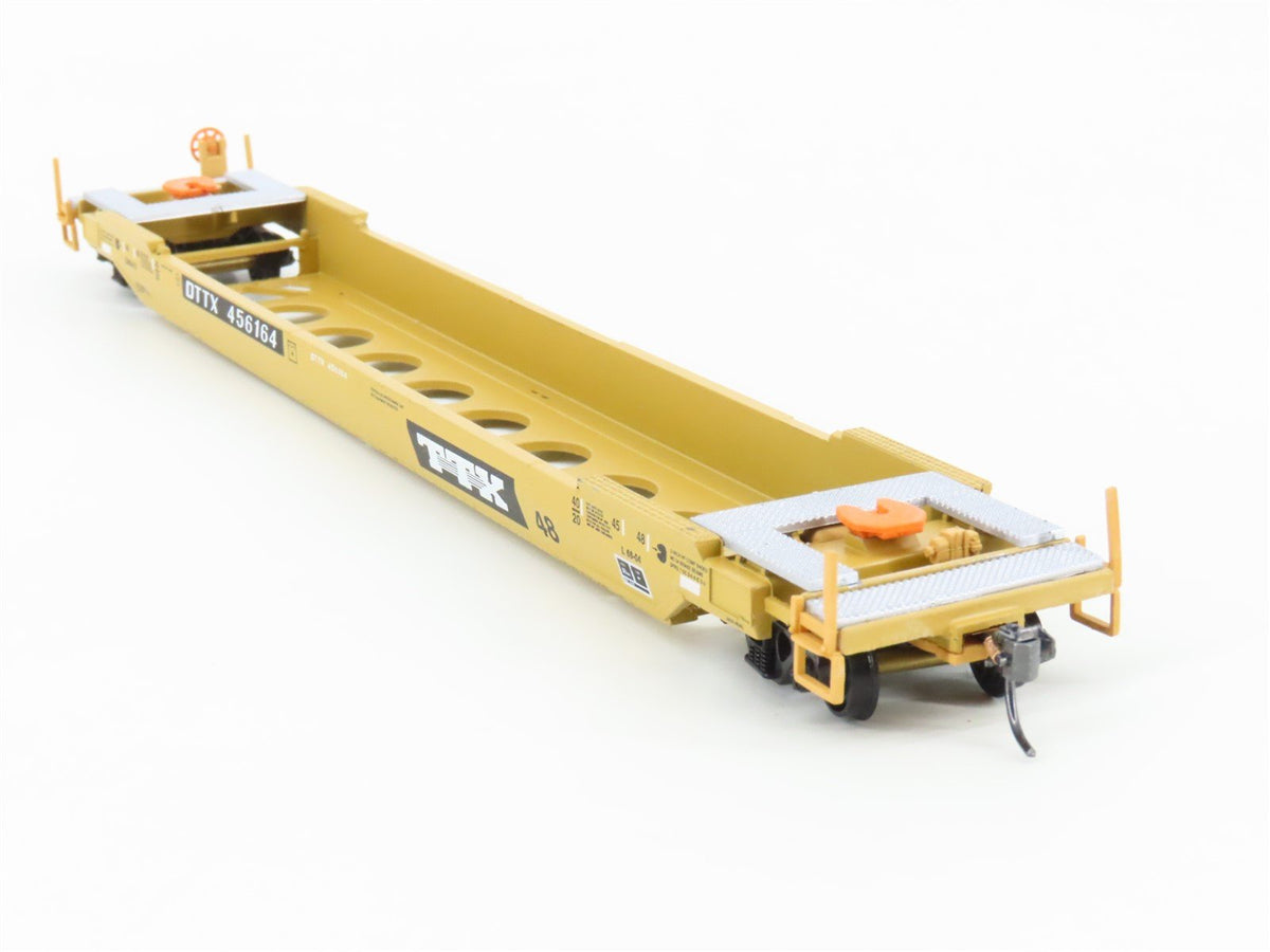 HO Scale Walthers 932-4301 DTTX Trailer Train Husky Stack Car #456164