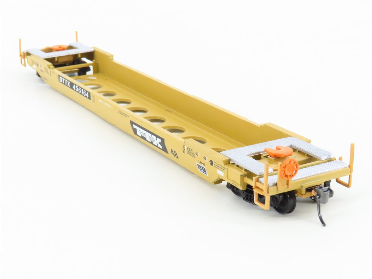 HO Scale Walthers 932-4301 DTTX Trailer Train Husky Stack Car #456164