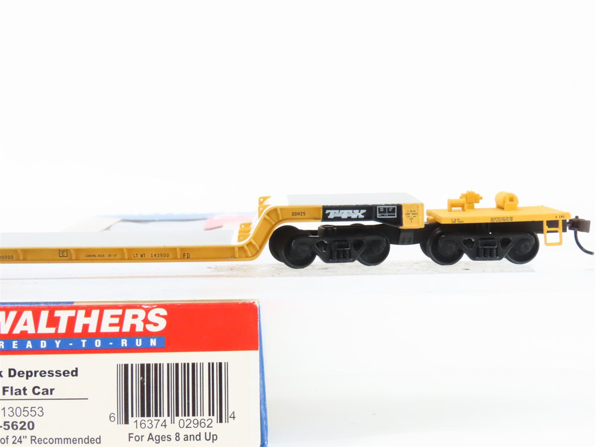 HO Walthers 932-5620 QTTX Trailer Train 81&#39; Depressed Center Flat Car #130553