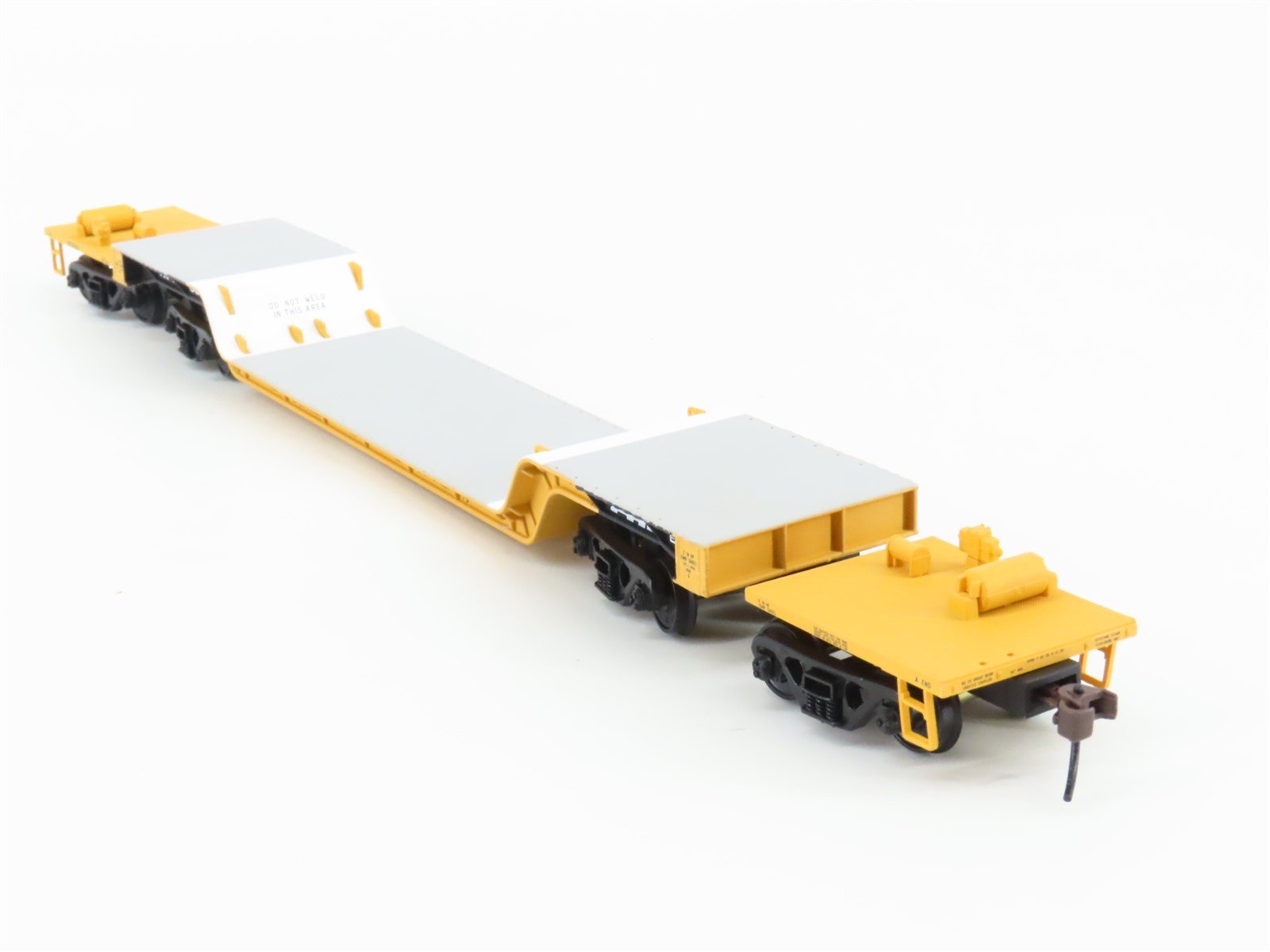 HO Walthers 932-5620 QTTX Trailer Train 81' Depressed Center Flat Car #130553