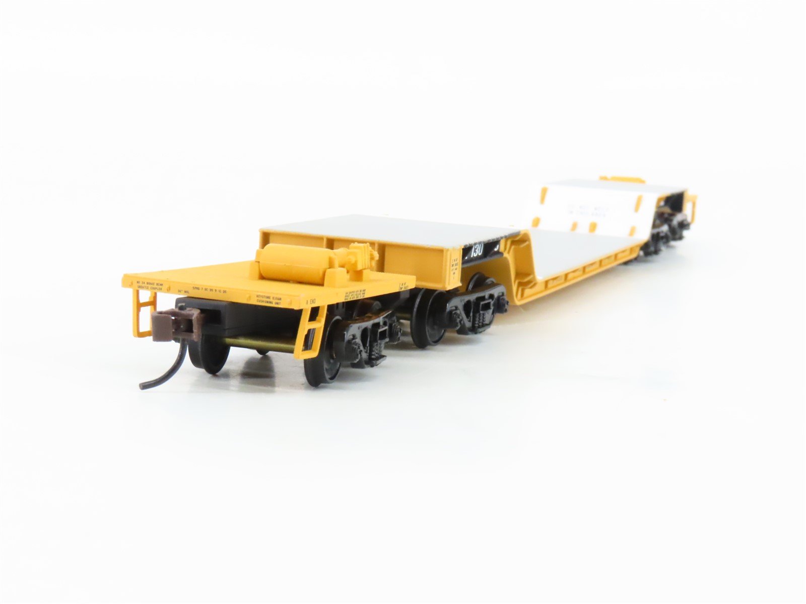 HO Walthers 932-5620 QTTX Trailer Train 81' Depressed Center Flat Car #130553