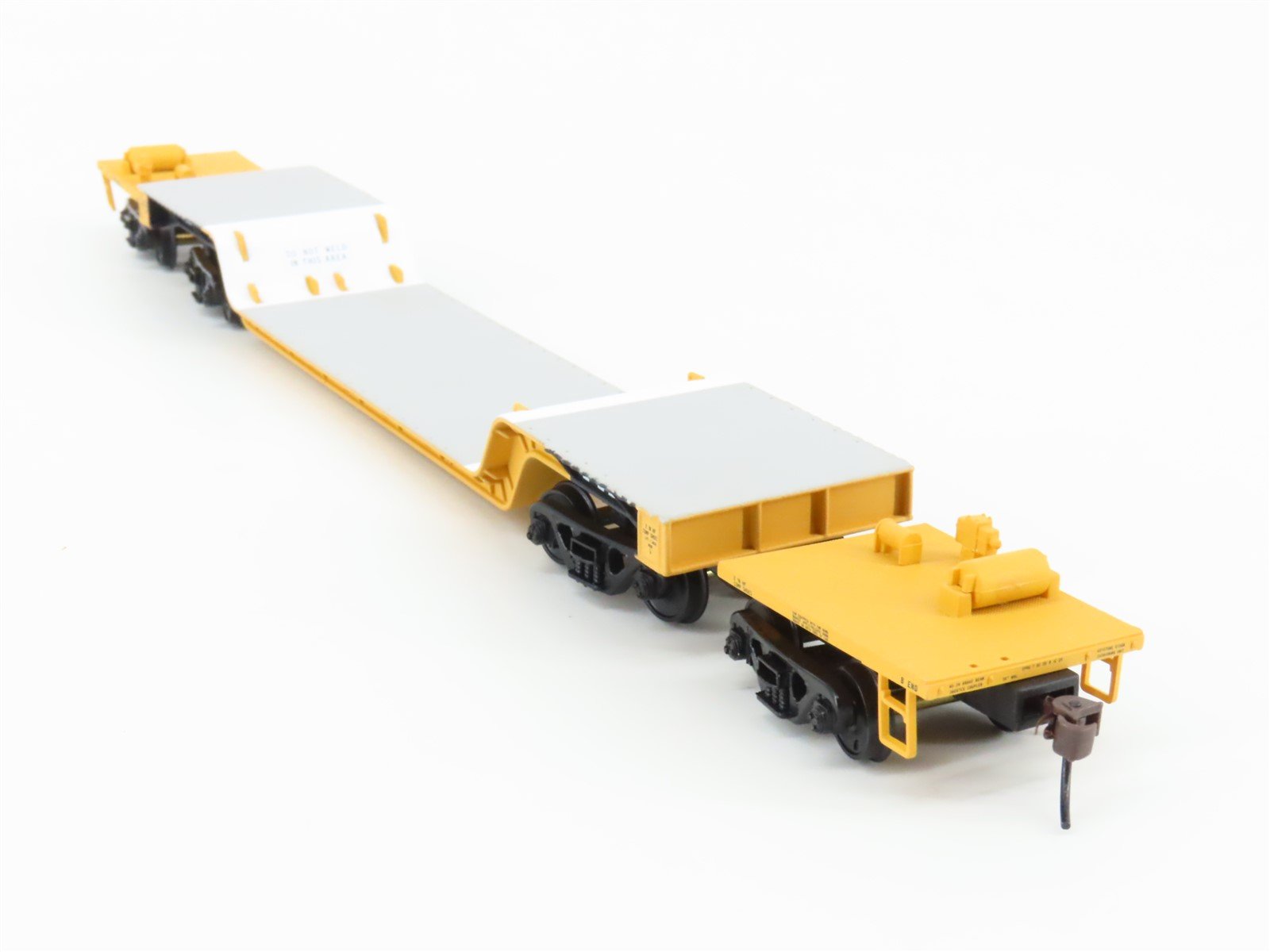 HO Walthers 932-5620 QTTX Trailer Train 81' Depressed Center Flat Car #130553