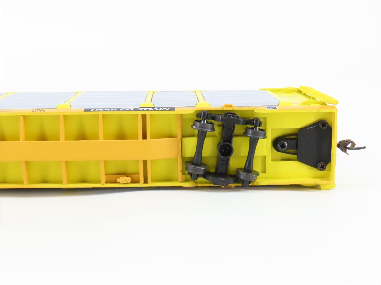 HO Walthers 932-4853 CNW ETTX Trailer Train 89' Tri-Level Auto Carrier #701380