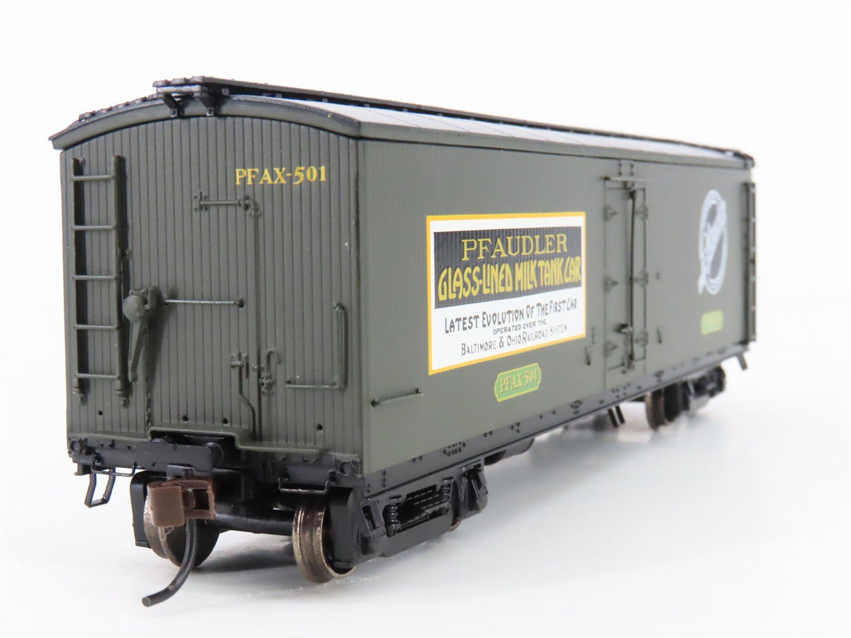 HO Scale Roundhouse 84609 PFAX Pfaulder 40&#39; Wood Milk Car #501