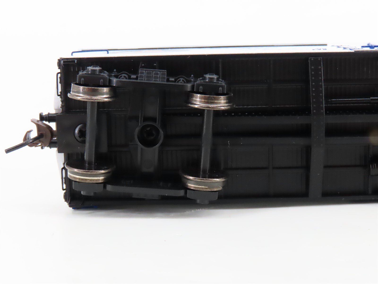 HO Roundhouse 84622 FFDX Fairfield Farms 