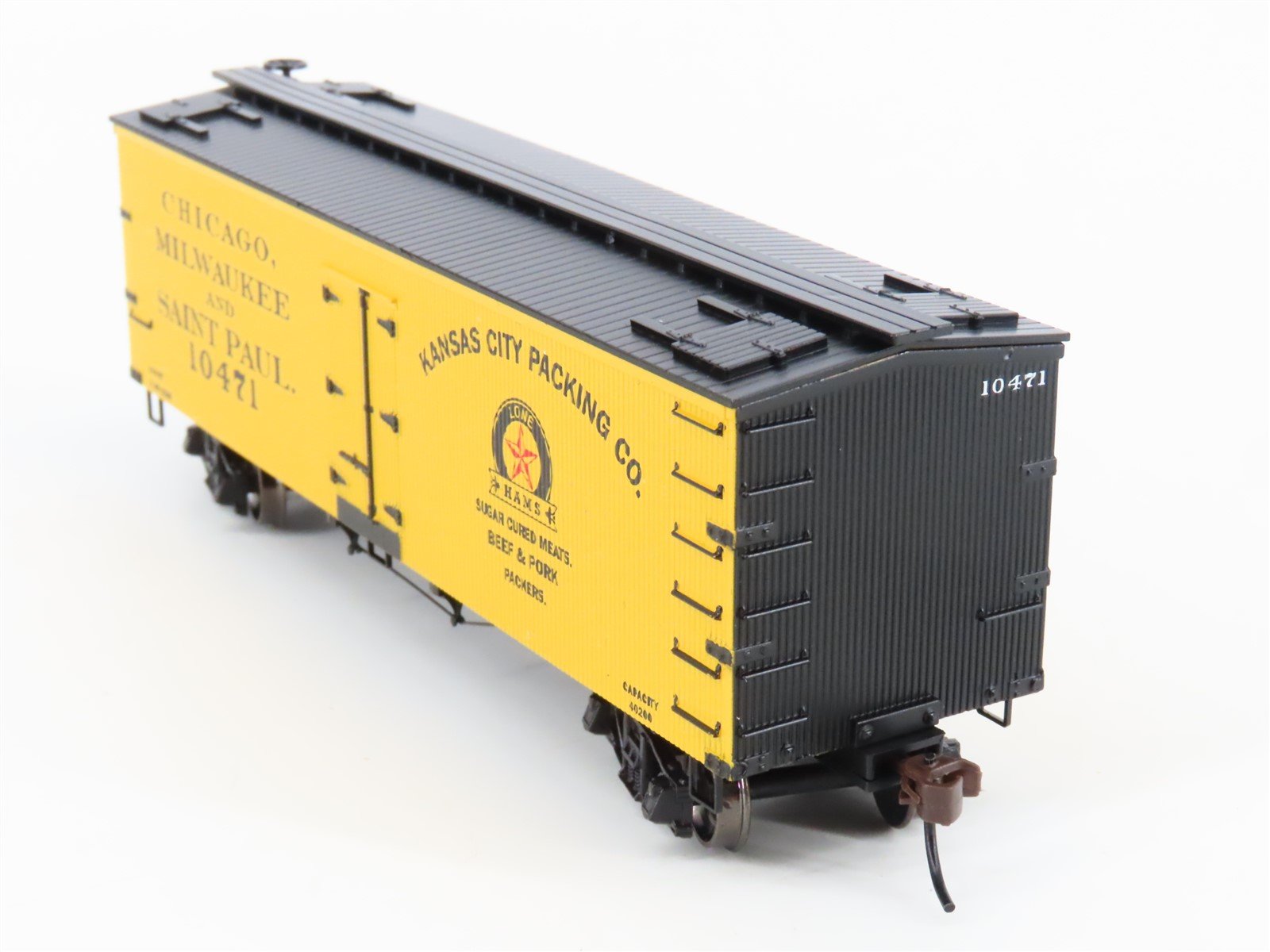 HO Scale Roundhouse 84149 CM&StP Kansas City Packing Co 36' Wood Reefer #10471