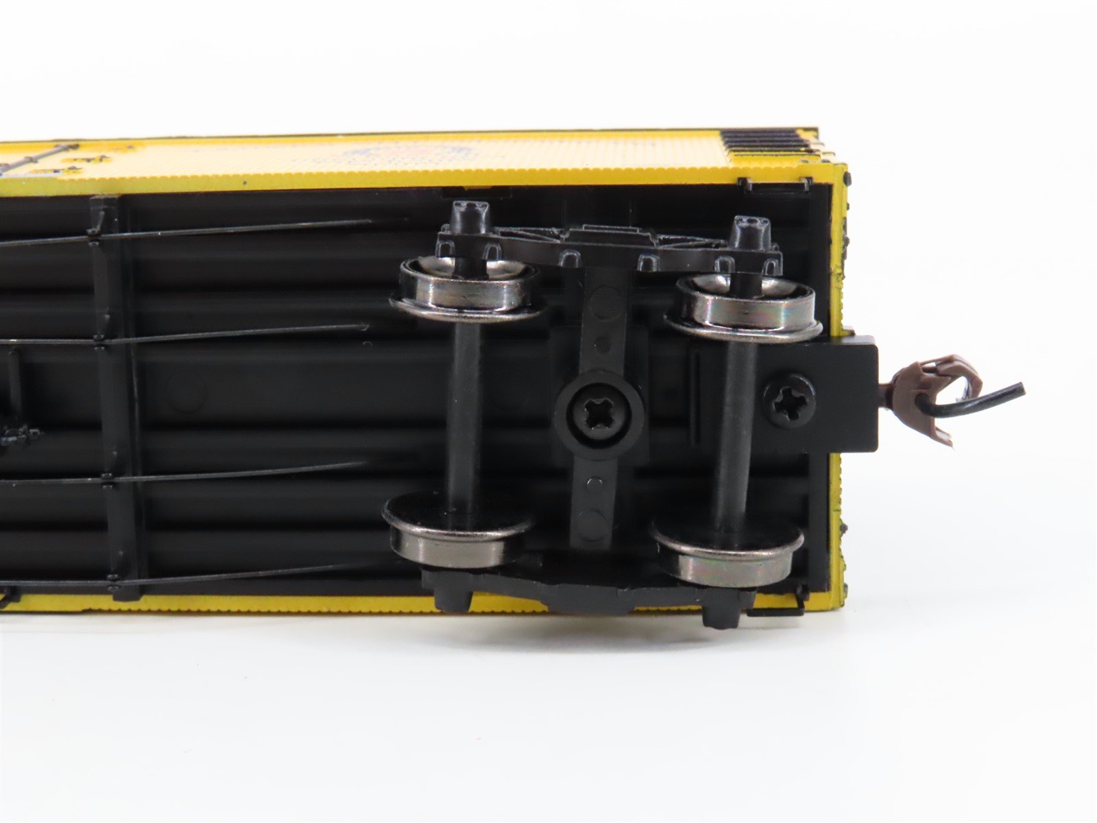 HO Scale Roundhouse 84149 CM&StP Kansas City Packing Co 36' Wood Reefer #10471