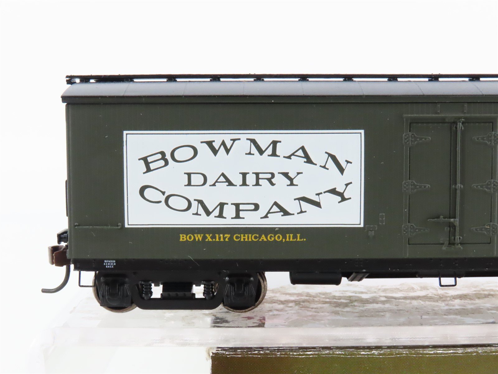 HO Scale Roundhouse 84605 BOWX Bowman Dairy 40' Wood Milk Car #117