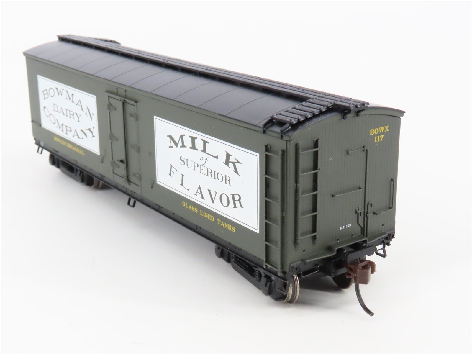 HO Scale Roundhouse 84605 BOWX Bowman Dairy 40' Wood Milk Car #117