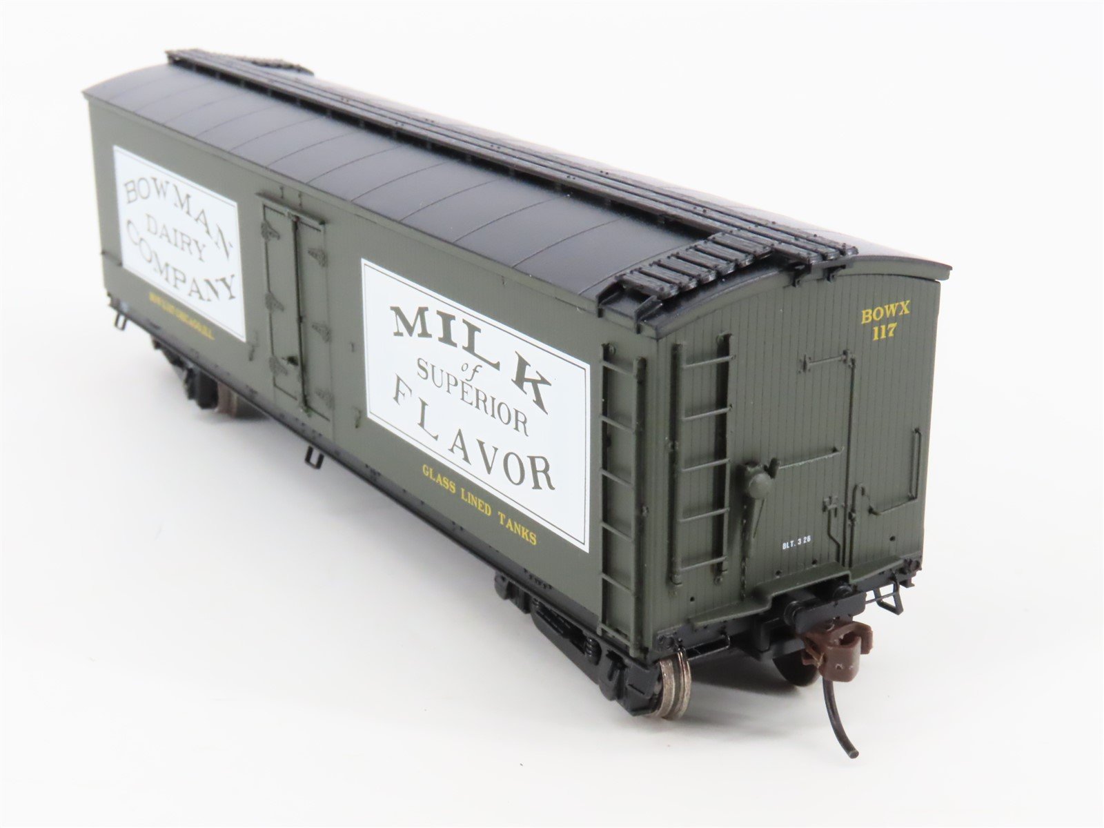 HO Scale Roundhouse 84605 BOWX Bowman Dairy 40' Wood Milk Car #117