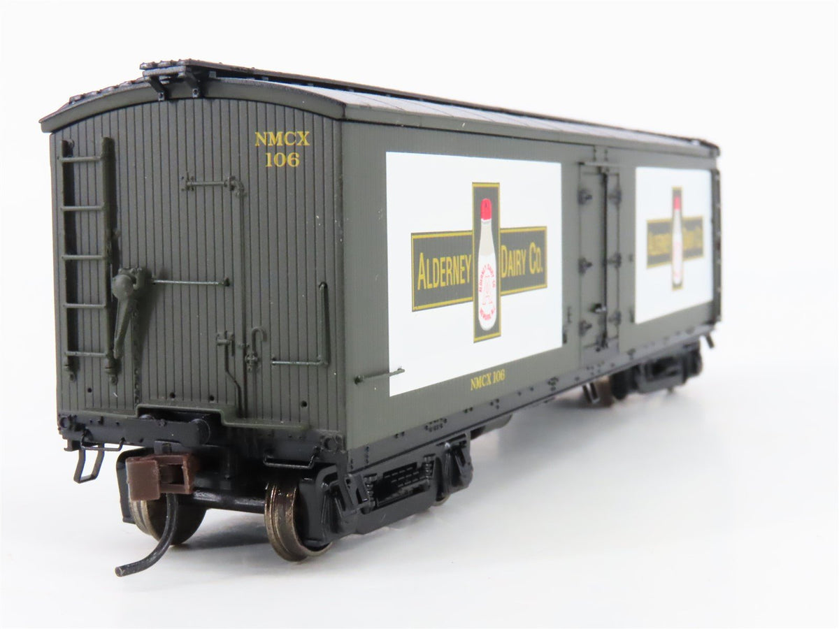 HO Scale Roundhouse 84602 NMCX Alderney Dairy 40&#39; Wood Milk Car #106