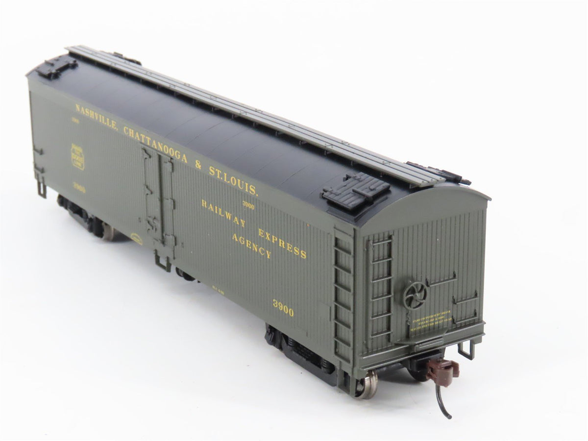 HO Athearn 92585 NC&amp;StL Nashville Chattanooga St Louis 50&#39; Express Reefer #3900