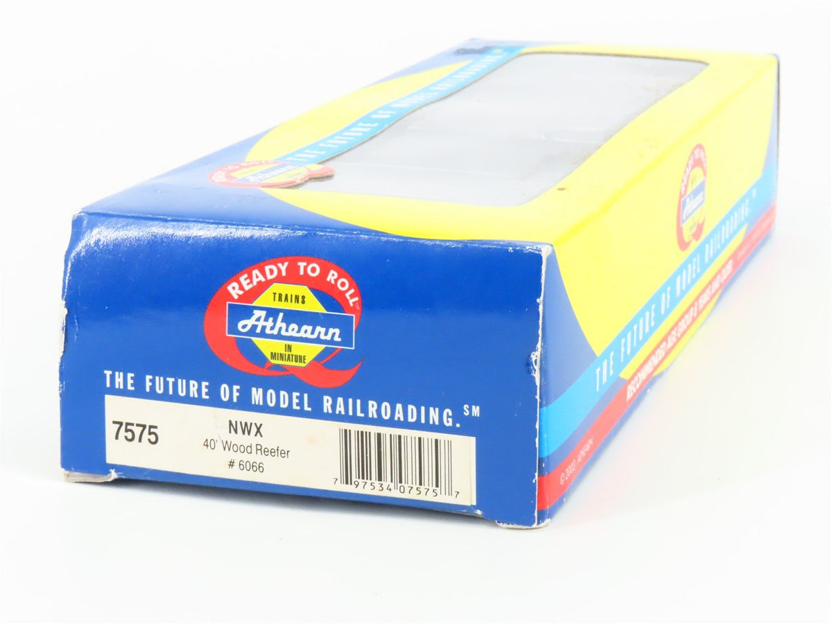 HO Athearn 7575 NWX North Western Refrigerator Company 40&#39; Wood Reefer #6066