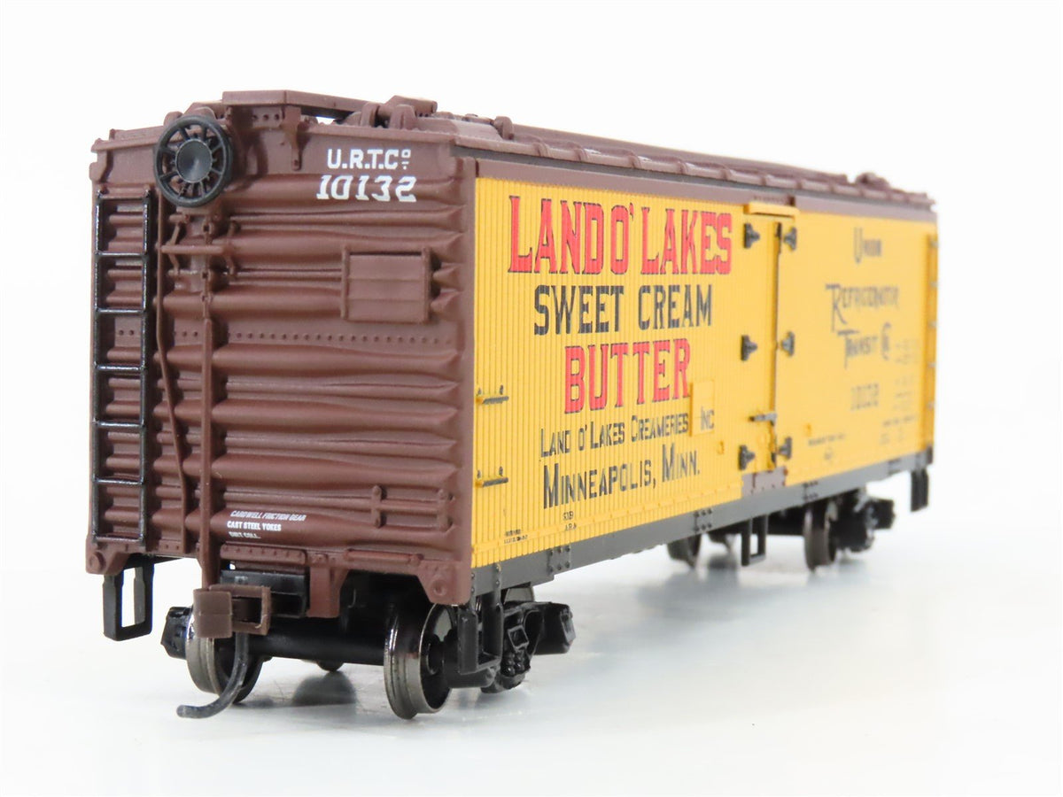 HO Scale Athearn 7588 URTC Land O&#39; Lakes 40&#39; Wood Reefer #10132