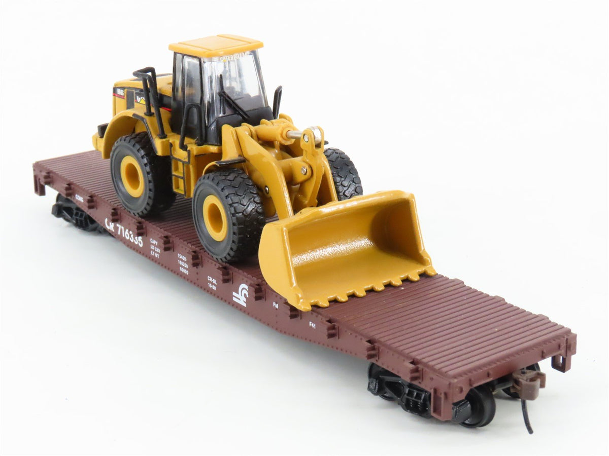 HO Walthers Trainline 931-757 CR Conrail 50&#39; Flat Car #716335 w/ Wheel Loader