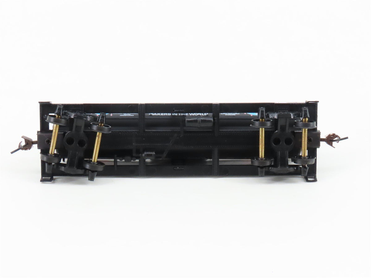 HO Scale Mantua 732308 Sherwin Williams Paint 40&#39; Single Dome Tank Car #105