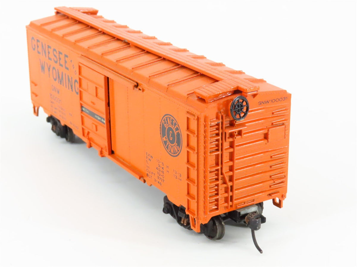 HO Scale Kar-Line 235 GNW Genesee &amp; Wyoming 40&#39; Single Door Box Car #100031