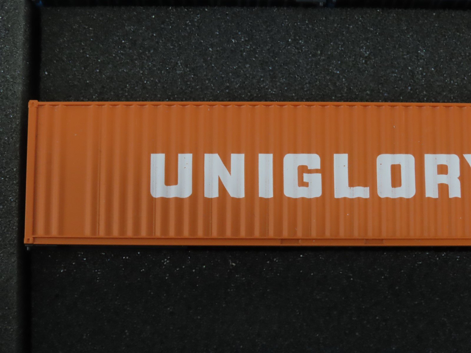 HO Scale 2311 Athearn Special Edition 2311 Containers of the World Set of 6