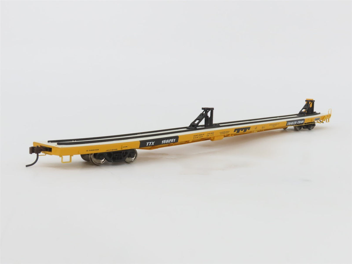 HO Scale Walthers 932-240301 TTX Trailer Train 89&#39; Flush Deck Flat Car 2 Pack