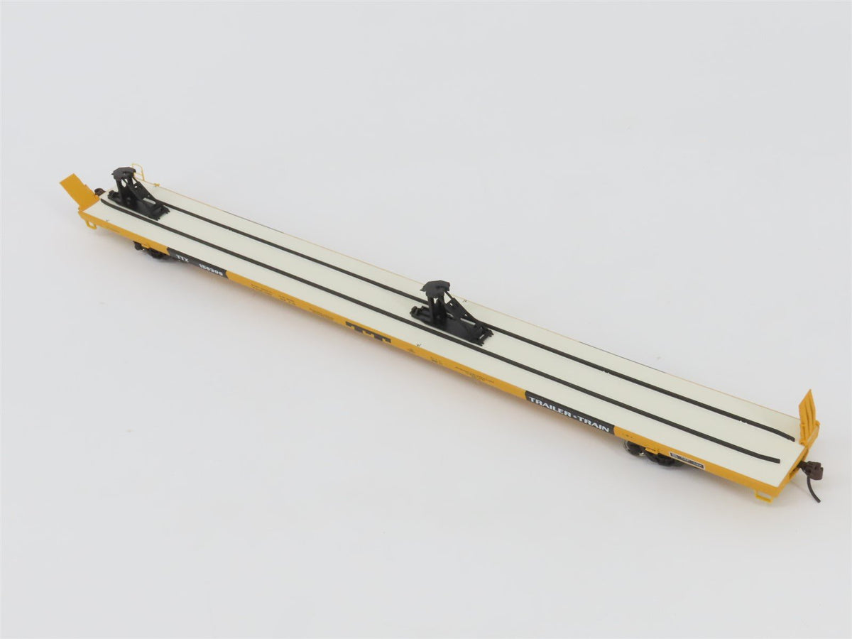 HO Scale Walthers 932-240301 TTX Trailer Train 89&#39; Flush Deck Flat Car 2 Pack