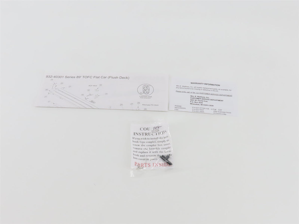 HO Scale Walthers 932-240301 TTX Trailer Train 89&#39; Flush Deck Flat Car 2 Pack