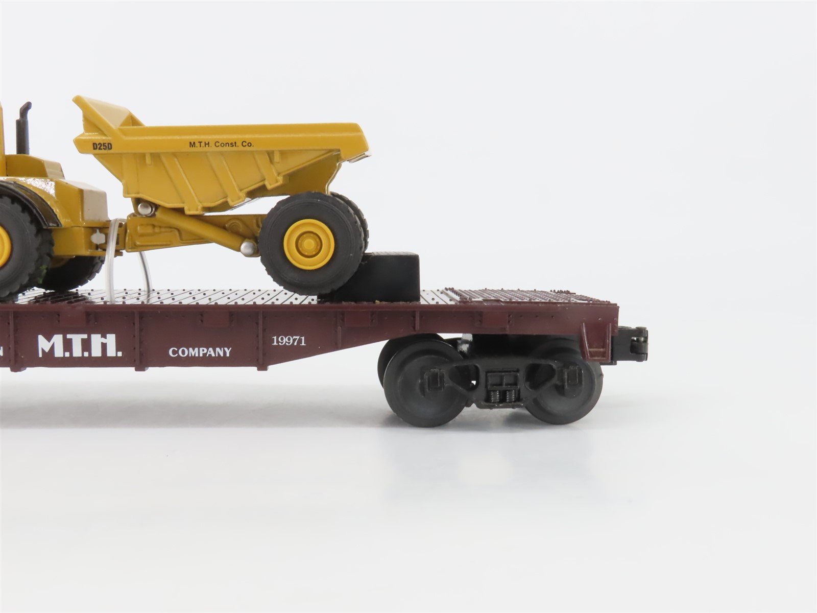 O Gauge 3-Rail MTH Rail King 30-7614 MTH Flat Car #19971 W/CAT Dump Truck