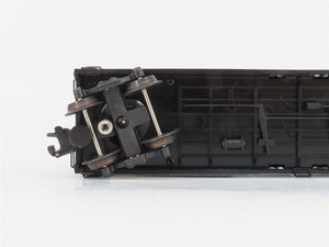 O Gauge 3-Rail K-Line K762-8029 BCCX Black Cat Candy Wood Sided Reefer #82570