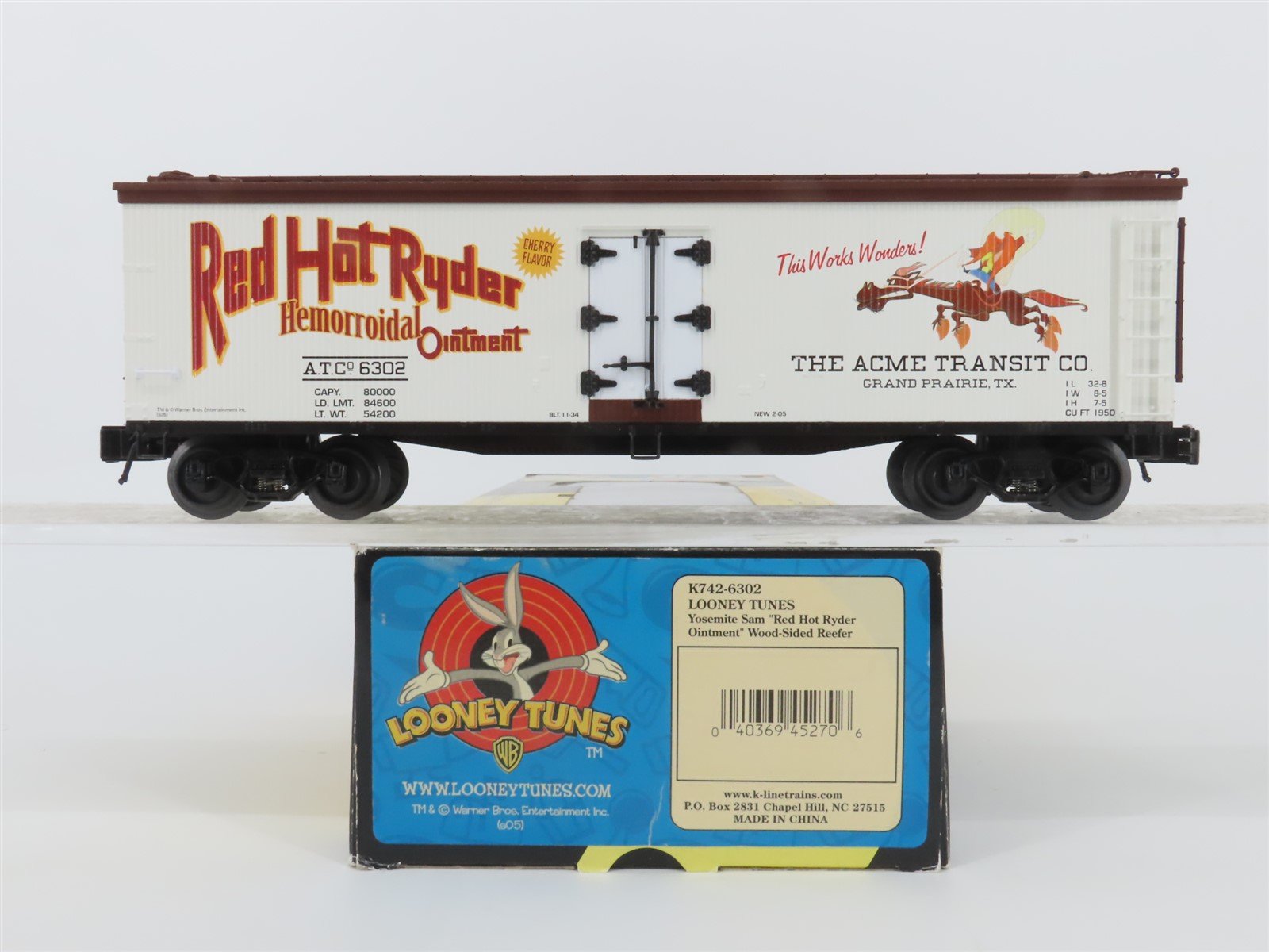 O Gauge 3-Rail K-Line K742-6302 ATC Looney Tunes Red Hot Ryder Wood Sided Reefer