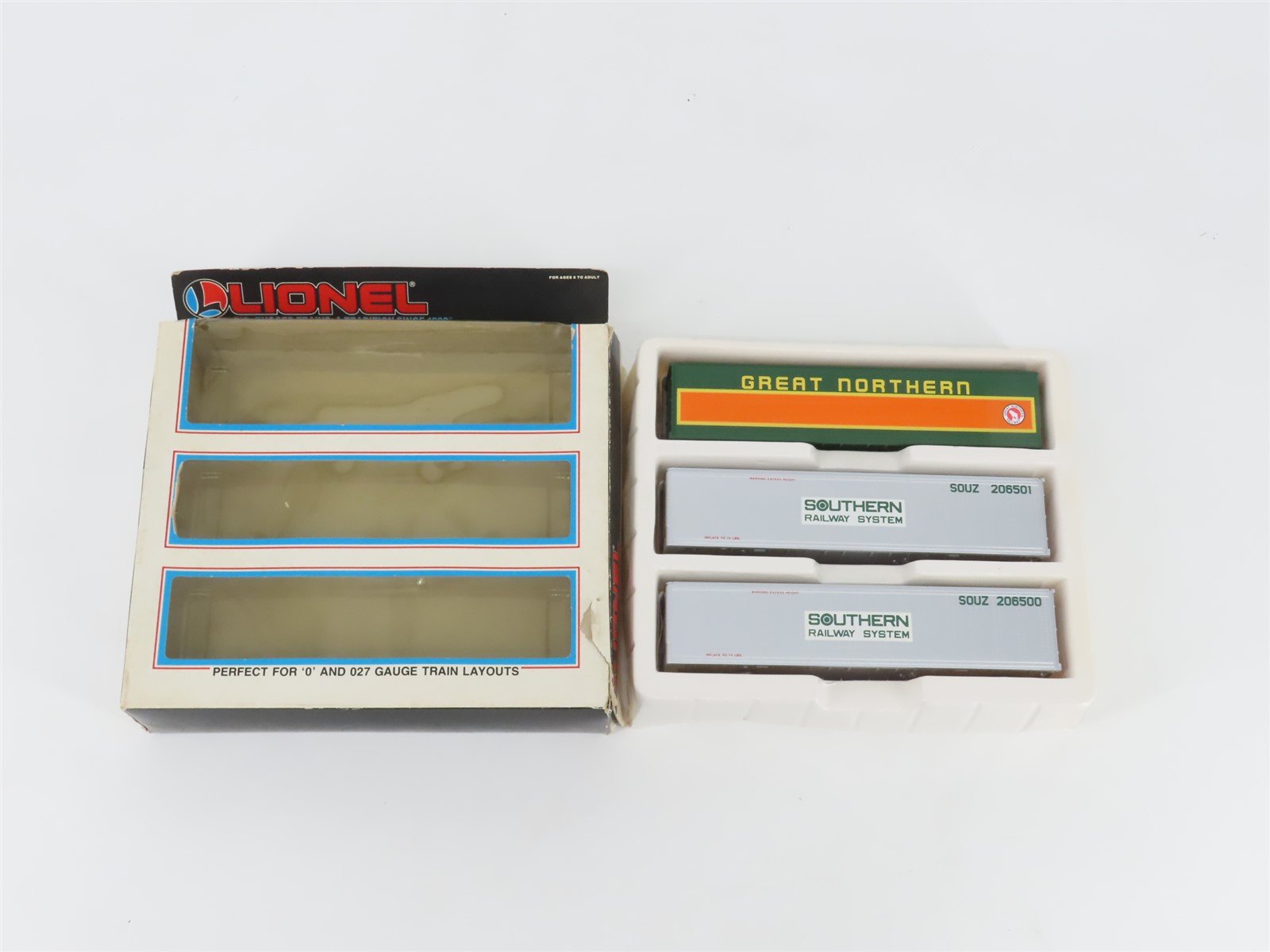 O 1/48 Scale Lionel 6-12805 GN, SOUX Intermodal Containers (3 Pk.)