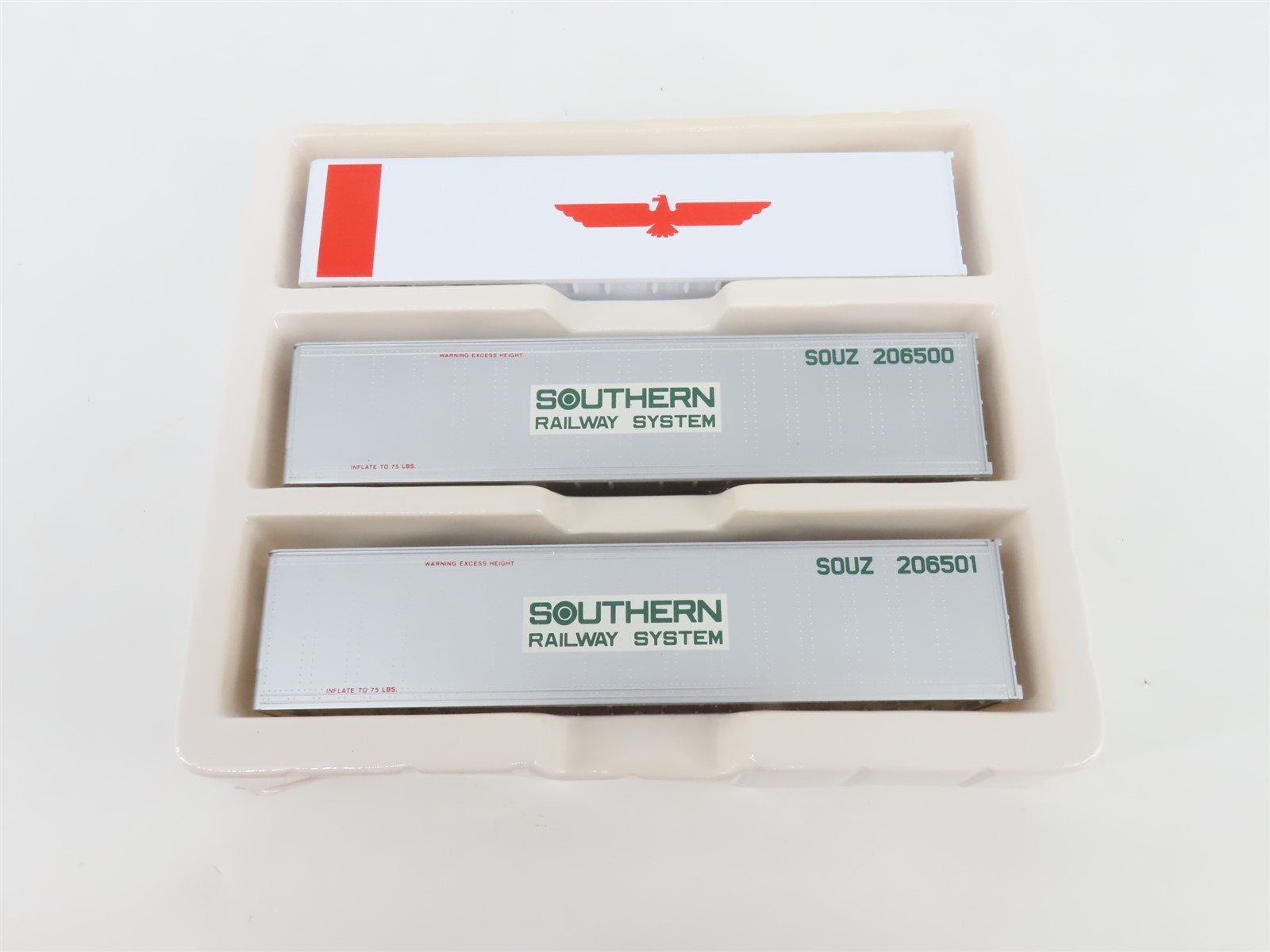 O 1/48 Scale Lionel 6-12826 APL, SOUZ Intermodal Containers (3-Pack)
