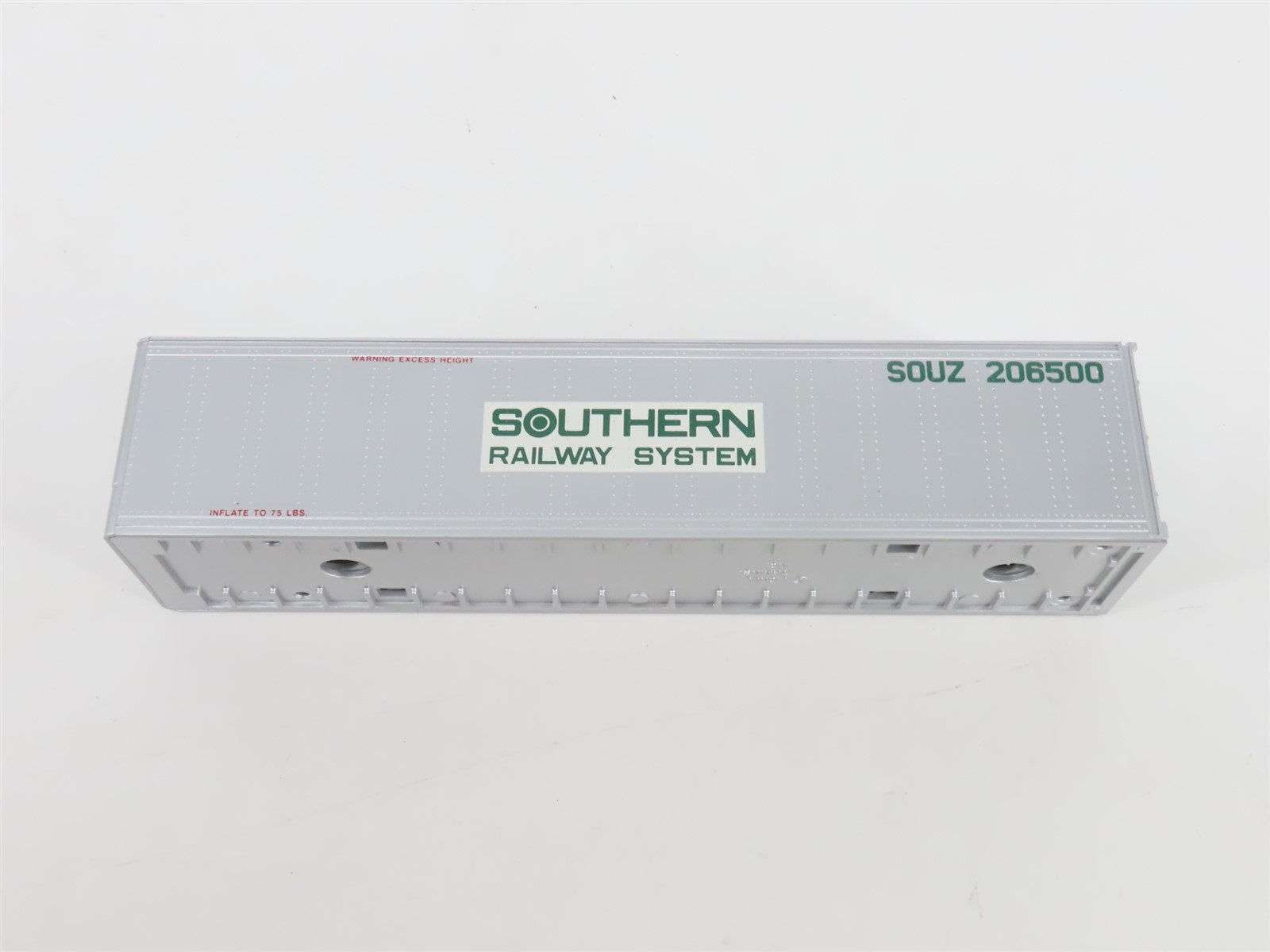 O 1/48 Scale Lionel 6-12826 APL, SOUZ Intermodal Containers (3-Pack)