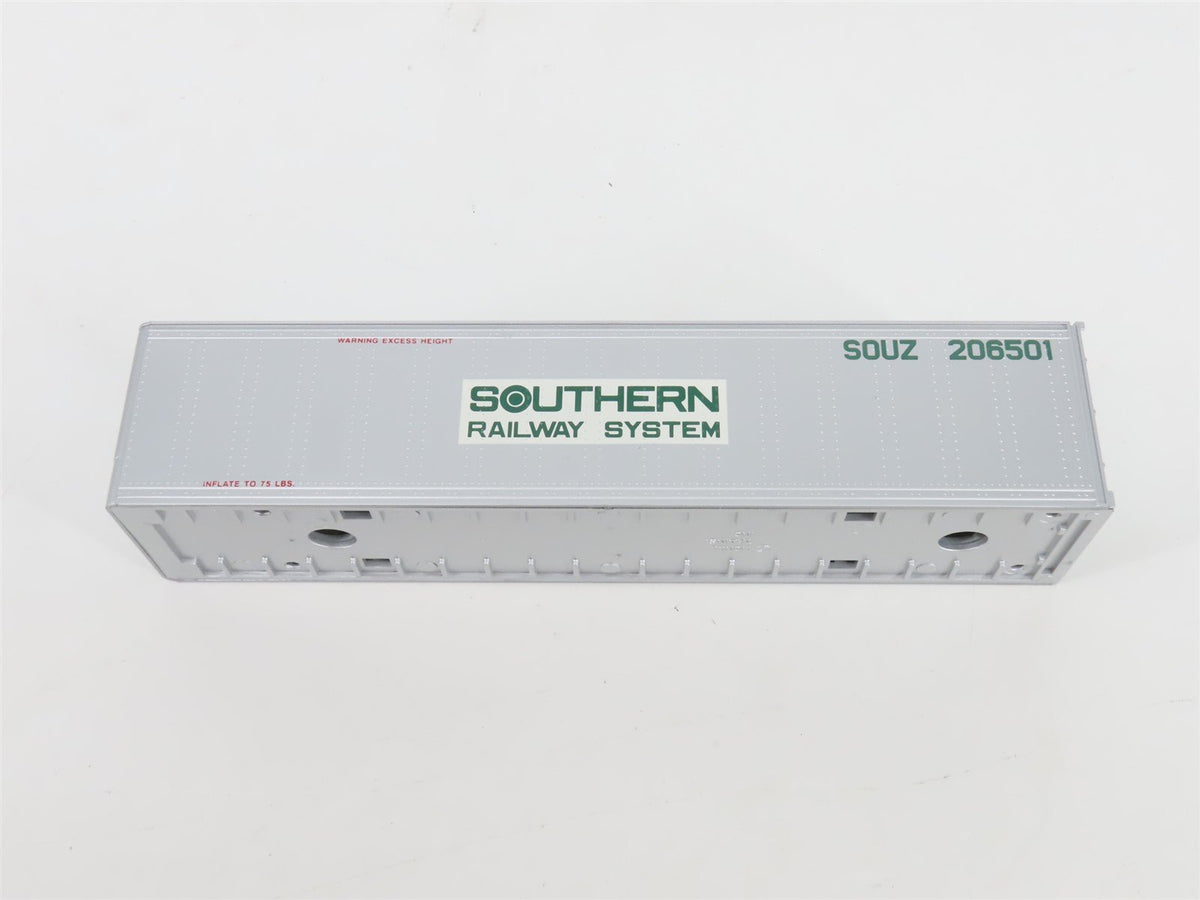 O 1/48 Scale Lionel 6-12826 APL, SOUZ Intermodal Containers (3-Pack)