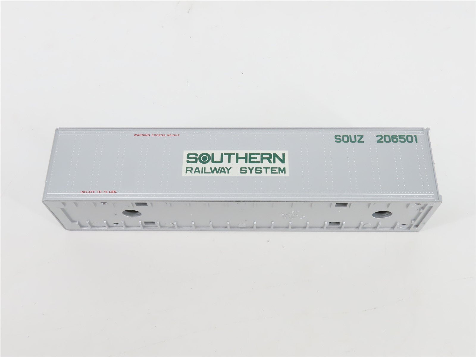 O 1/48 Scale Lionel 6-12826 APL, SOUZ Intermodal Containers (3-Pack)