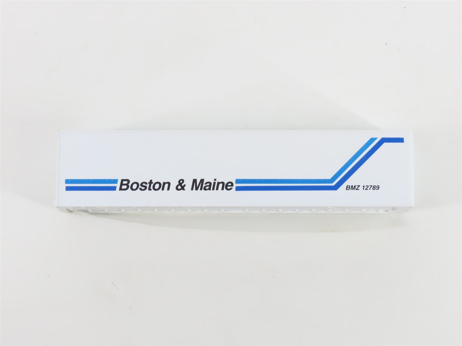 O 1/48 Scale Lionel 6-12784 BMZ, UPZ, LNZZ Intermodal Containers (3-Pack)